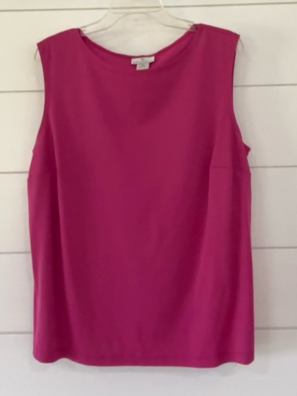 Women’s Travel Collection Sleeveless Top - Fuchsia